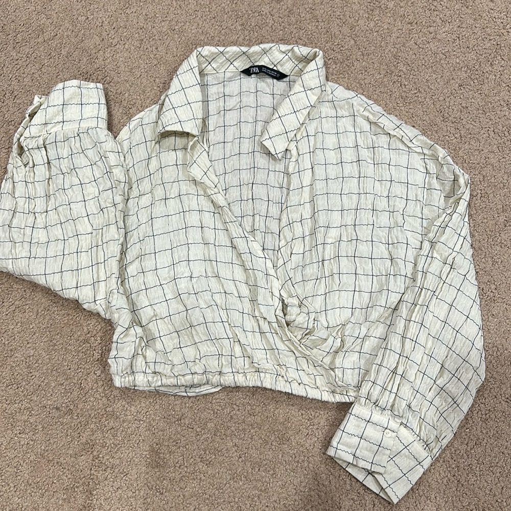 New ZARA cropped top. Lightweight